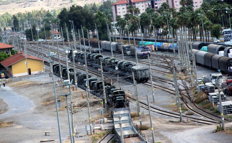 TSK’nın Hatay’a sevkiyatı sürüyor