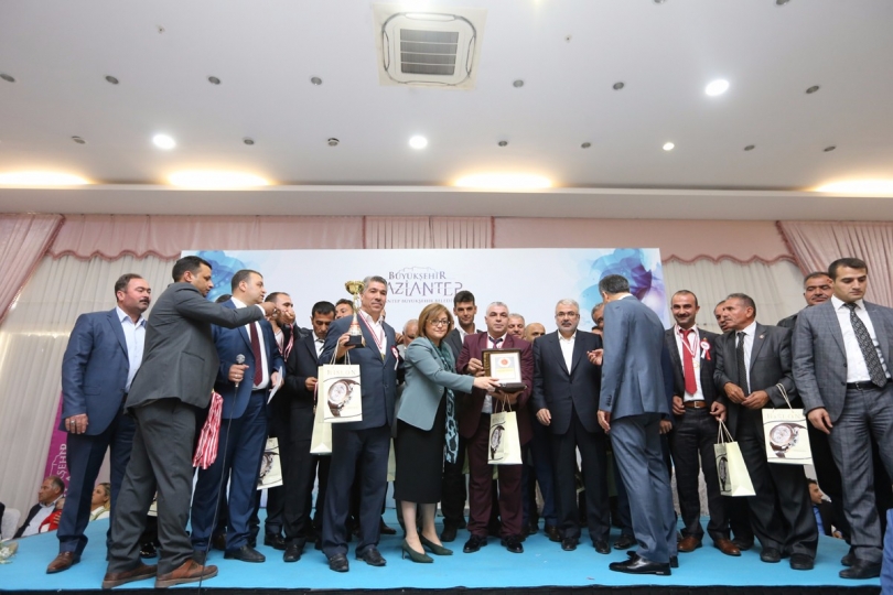Başkan Şahin gaziantepli muhtarlarla “muhtarlar günü”nde buluştu