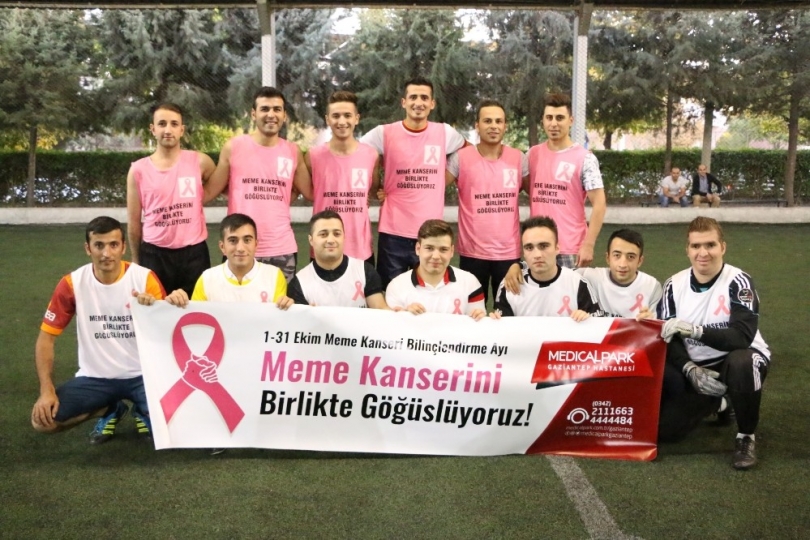 Pembe formayla farkındalık maçı
