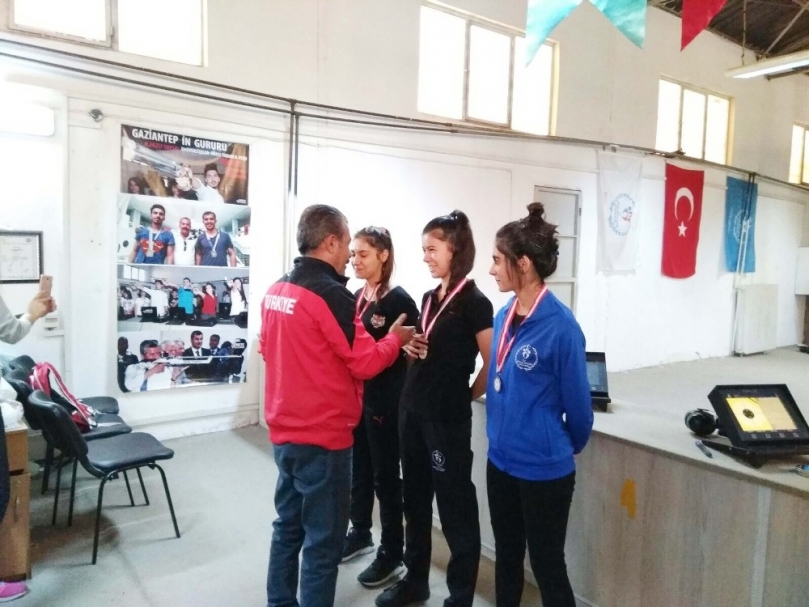 6 branşta bin 500 sporcu ile Cumhuriyet Kupası