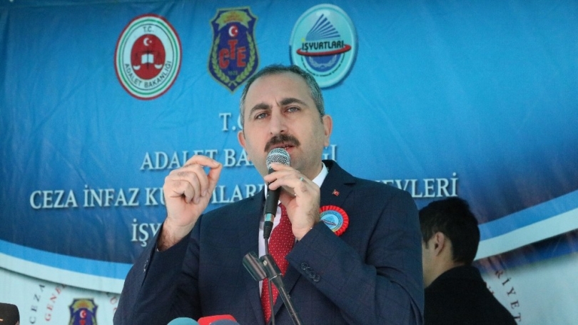 Bakan Gül’den CHP’li Tezcan’a sert tepki