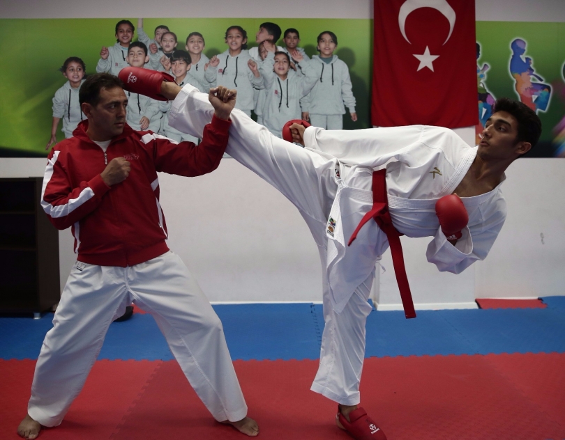 Baba-Oğul El Ele Dünya Ligine