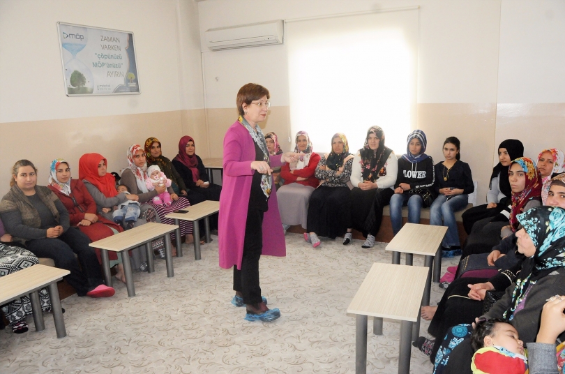 Kadınlara Doğru İlaç Kullanımı Anlatıldı