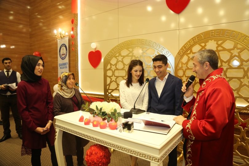Şahinbey Belediyesi 14 Şubat’ta 3.5 Dakida Bir Nikah Kıydı