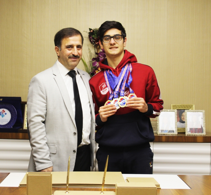 Özel Deva Okulları Öğrencisinden Tarihi Başarı