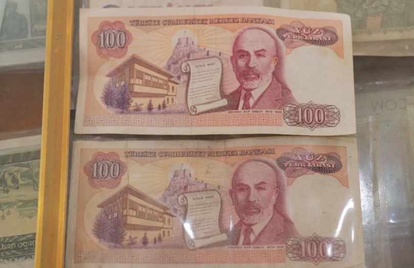 Mehmet Akif Ersoy’un resminin bulunduğu paranın detayını anlattı