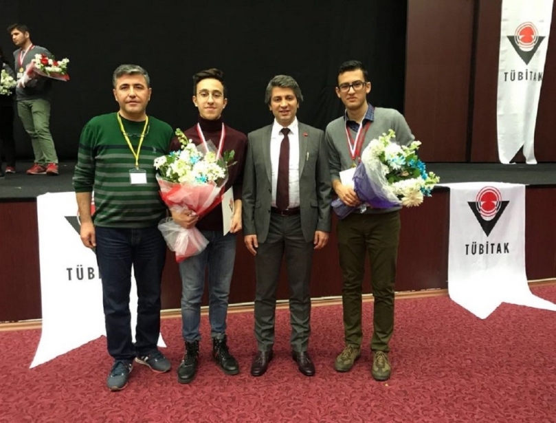 Gaziantep Kolej Vakfı TÜBİTAK Kimya Bölge birincisi