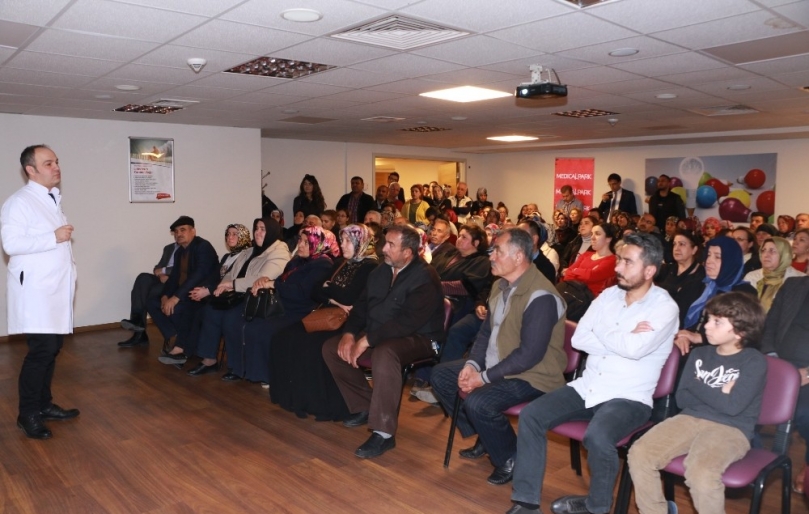 Medical Park hastaları bilgilendirdi