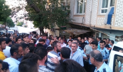 Çocuk tacizcisi olduğu iddia edilen kişiyi vatandaşlar linç etmek istedi