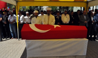 Adıyaman şehitlerinden Aydın Özer, Nizip’te son yolculuğuna uğurlandı