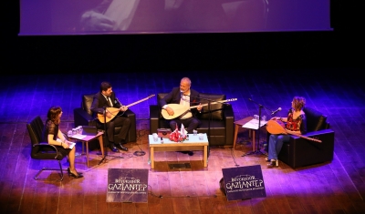 Neşet Ertaş Gecesine Yıldız Yağdı