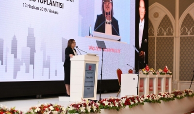 Başkan Şahin, yeniden Türkiye Belediyeler Birliği başkanlığına seçildi