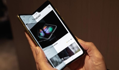 Katlanabilir telefonun yeni çıkış tarihi belli oldu