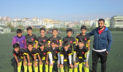 Şehitkamil'in yeşil sahalarında geleceğin futbolcuları yetişiyor