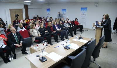 Şahin: Bugün meclisin ve yönetimin yarısı kadın