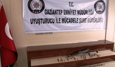 Polis uyuşturucu tacirlerine göz açtırmıyor