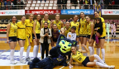 Adam Voleybol'un Play-Off gururu