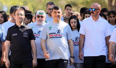 Yüzlerce kişi, sağlık için doğada buluştu