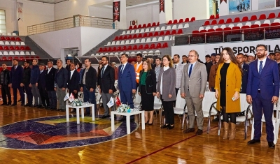 Başkan Şahin, Şehitkamil’deki sosyal konutların kura çekiminde, Büyükşehirin kentsel dönüşüm projelerini anlattı