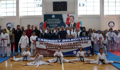 Şahinbey Belediyesi Zafer Bayramını Spor Etkinlikleri İle Kutladı