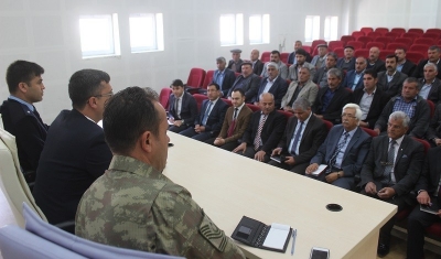Kaymakam Ersöz, muhtarlarla buluştu