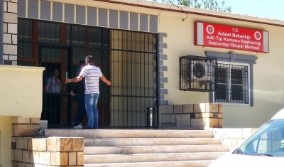 Ölen bebek 5 aydır morgda bekletiliyor