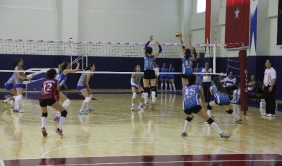 Merinosspor kayıpsız ilerliyor