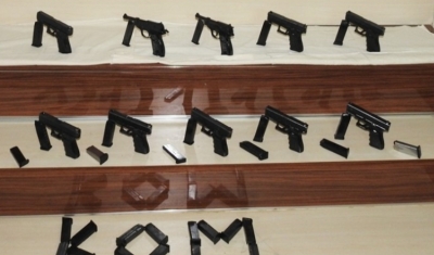 Gaziantep'te 10 tabanca 30 şarjör ele geçirildi