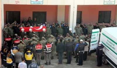 Afrin şehidi baba ocağına uğurlandı