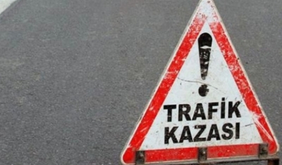 Otomobil yan yattı: 4 yaralı