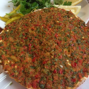 Sebzeli Lahmacun